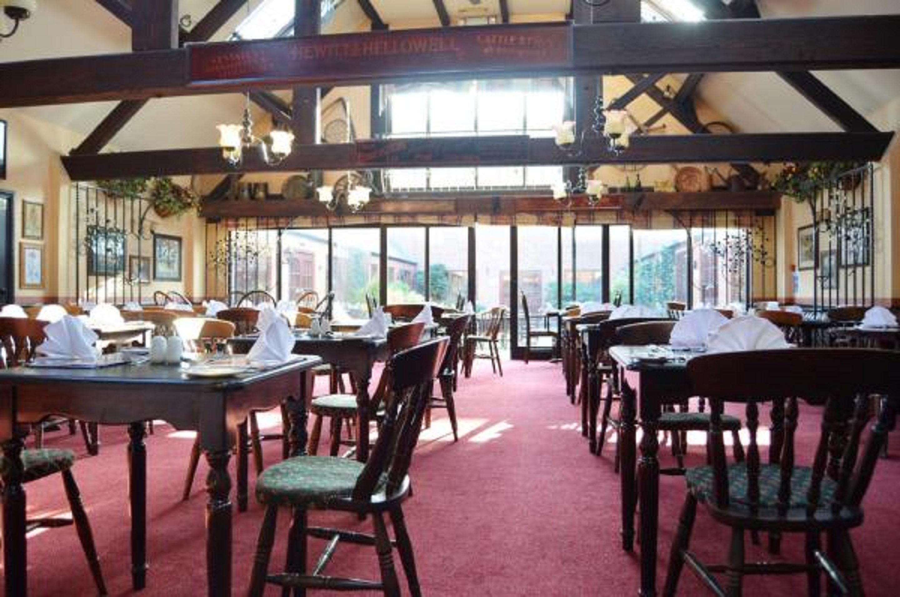 The Barn & Spa, Sure Collection By Western 3* Marston